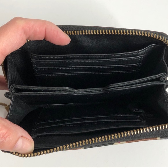 Fossil Zip Around Key Ring Geometric Wallet - Picture 3 of 7